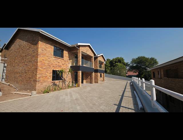2 BEDROOM APARTMENT FOR SALE IN ESCOMBE